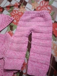 Cute Pink Knit Outfit