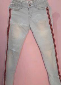 Slim Fit Jeans 👖 For Girls It's Like New