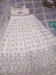 Elegant White Embroidered Lehenga Choli