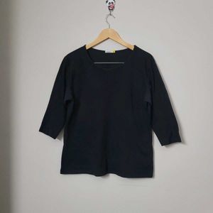 Bewakoof Women Black T-shirts