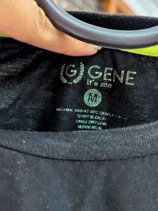 Black Regular Fit Tshirt