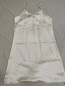 White Elegant Sleeveless Dress