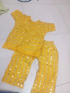 Cute Top And Freebie