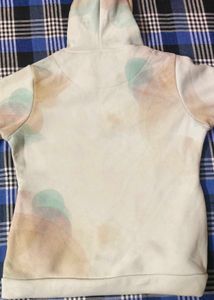 it is a hoodie for females