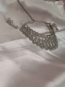 A D Jewellery Set