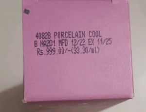 THEONE Illuskin Aquaboost Foundation SPF 20