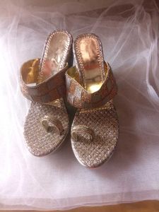 Sparkling Gold Flats