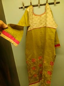 combo 3 used kurtis