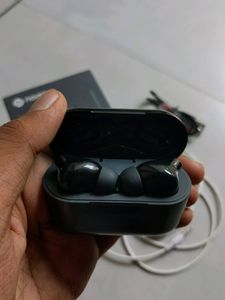 Combo Offer Noise Buds Vs102,Apple Wired Earphone