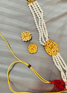 Pearl &amp; Kundan Choker Set