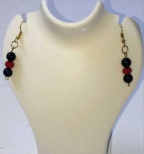 Eyerring Black,Red new design/unique/latest
