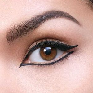 Kajal &amp; Eye Liner
