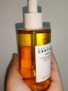 SKIN1004 CENTELLA SERUM.