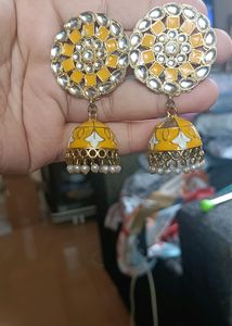 Earings
