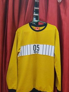 Yellow Graphic Print Sweatshirt