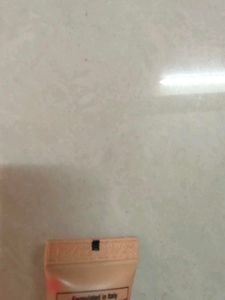 Nykaa Skingenius Sculpting And Dewy Foundation