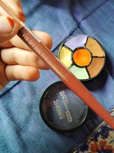 Insight Concealer Palette &amp; Lip Liner Or Eyeliner