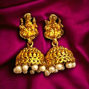 Temple Jewellery Set