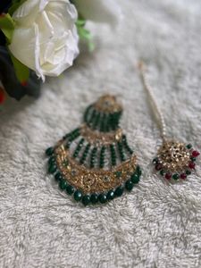 EMERAlD GREEN JHOOMER WITH TIKA