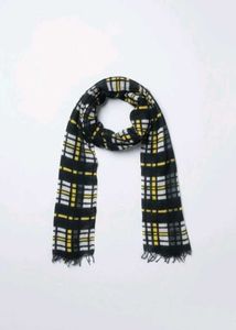Stylish Plaid Scarf