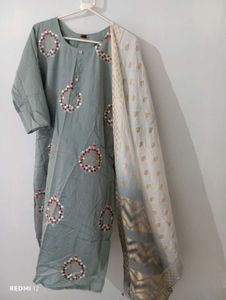 Elegant Embroidered Kurta