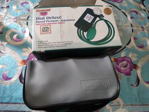 Diamond Dial Deluxe Blood Pressure Apparatus