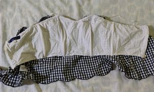 Gingham-style Off-shoulder Top🖤