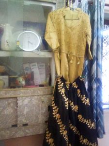 Elegant Kurta With Shimmer Plazzo