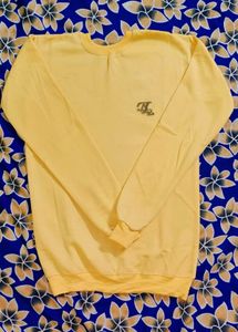 Vintage Yellow Crewneck Sweatshirt 💛