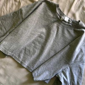 H&amp;M Loose Fit Crop Top