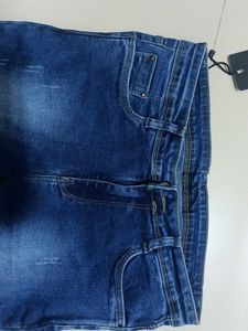 Distressed Skinny Jeans