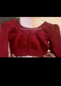 Saree With Blouse And Peticoat
