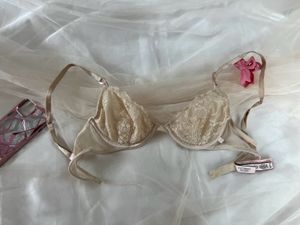 VS Lace Bra 💛