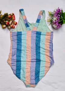 Sunday Sale : 4 Swimsuit