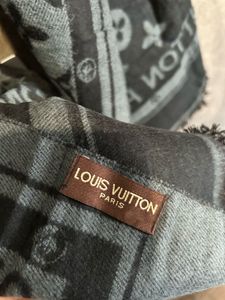 LV Scarf