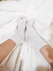 Cute White Patterned Thumb Socks