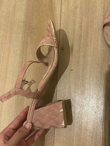 Bata Heels (UK 3)