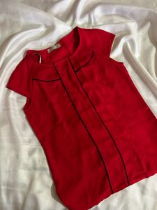 Pretty Red Top
