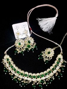 Green Kundan Jewelry Set