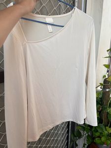 H&amp;M WHITE TOP
