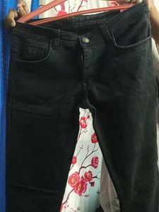 Killer Black Jeans