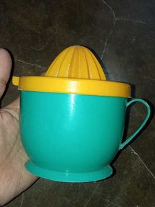 Plastic Orange Juicer Cup
