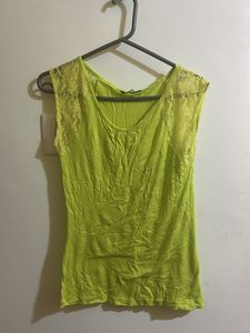 Simple Soft Green T-shirt