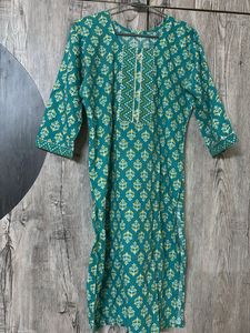 Green Kurti