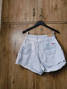 Madame Short