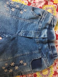 Floral Embroidered Jeans