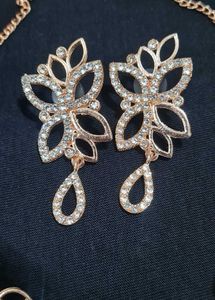 Sparkling Necklace &amp; Earring Set