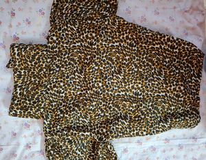 Tiger Print Full Sleeves Collar Top