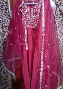 Women Kurti Pant Dupatta Set