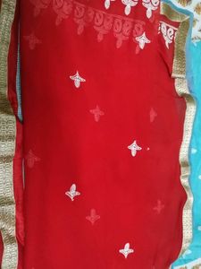 women kurta with red color dupatta